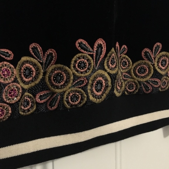 Vintage Embellished Velour Jacket - Picture 7 of 7